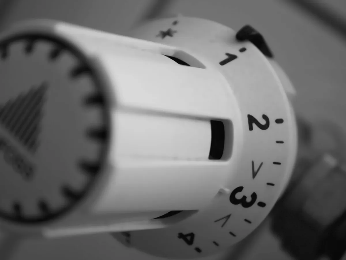 Radiator thermostat temperature dial